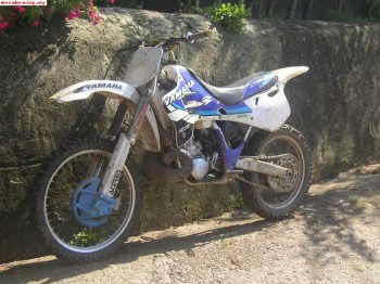 Se vende o se cambia yamaha yz 250