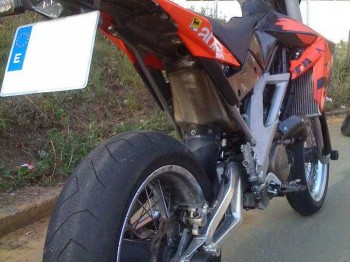 Aprilia sxv 450 , supermotard 3.700€ urge**
