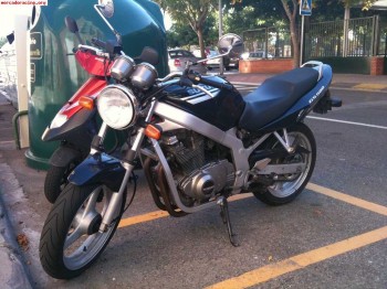 Se vende suzuki gs 500e 2001, 1800eur.