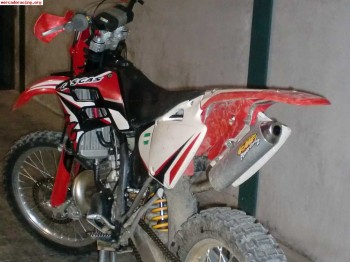 Se vende moto de enduro