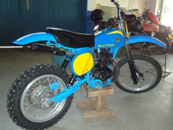 Vendo o cambio 2 motos clasicas bultaco pursang mk 11, beta 