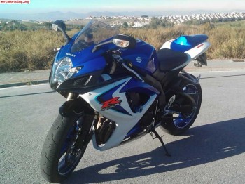 Suzuki gsx r600 finales 2006 con extras.