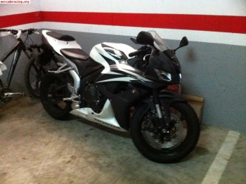 Vendo mi cbr 600 rr 2007
