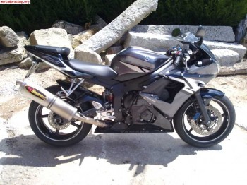 Vendo yamaha r6 2004