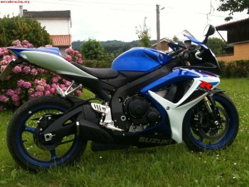 Se vende suziki gsxr 600,escucho ofertas