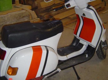 Vendo vespa 125cc 650€.