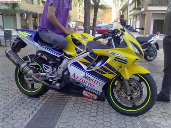 Vendo honda cbr 600 fs sport edicion nastro azurro o cambio.