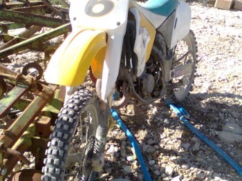 Suzuki rm 125  muy economica!!