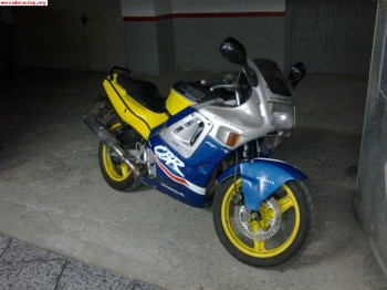 Honda cbr 600 f1  