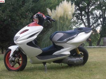 Yamaha aerox 50cc 2001