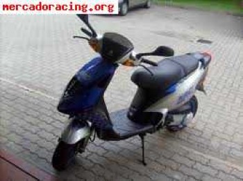 Se vende o se cambia por material para peugeot 106