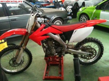 Se vende honda crf 250cc año 2005 2100e