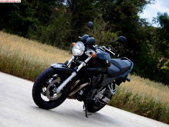 Suzuki bandit gsf 650 n 2005 16.000km 3200eur. zona norte