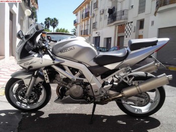 Suzuki sv1000s se cambia o vende por 4x4 preparado o algo qu