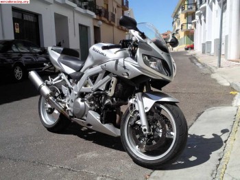 Se vende o cambio por moto de enduro o coche de calle