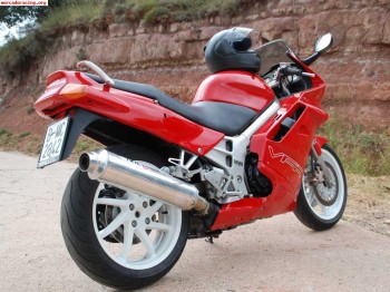 Honda vfr 750