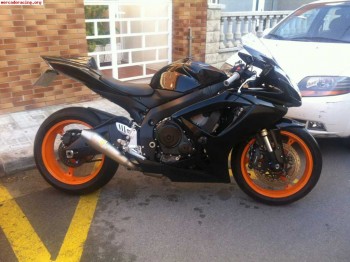 Suzuki gsx r600 ( impecable )