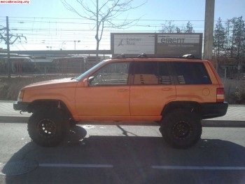Jeep grand cherokee impresionante big foot