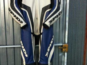 Traje spidi r2 talla 52.