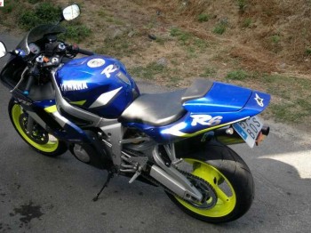 Se vende o se cambia r6 por quad 