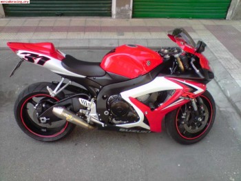 Moto de carretera suzuki gsx r 600