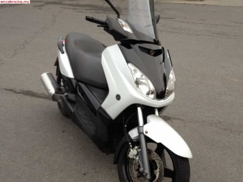 Vendo o cambio x max 250