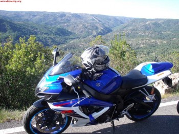 Se vende suzuki gsx-r 600 k7 