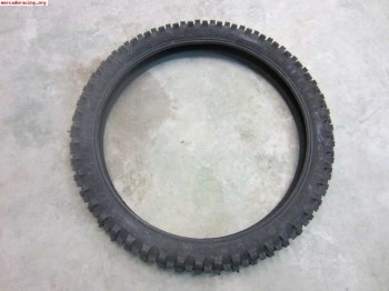 Vendo neumàtico rinaldi enduro/cross nuevo a estrenar