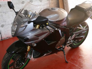 Vendo hyosung gt125r 5043 km reales