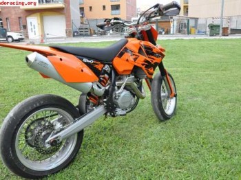 Se vende o cambia ktm 560 smr (7 horas de uso)