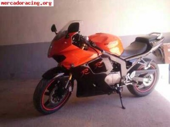 Hyosung gt 125 r .  vendo o cambio