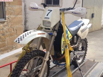 Husqvarna enduro 350cc 4 tiempos documentada 650 euros