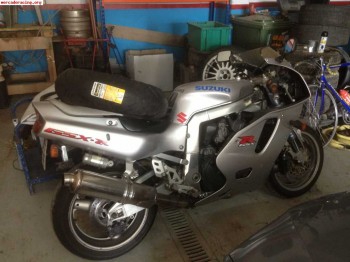 Clasica suzuki gsxr 750