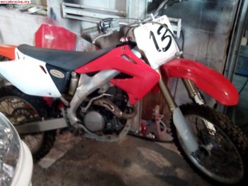 Se vende o cambia crf 450 r 2005