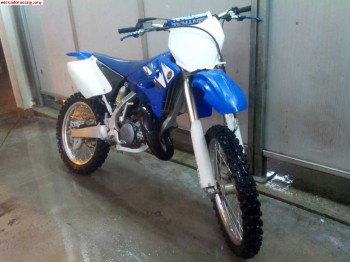 Se vende yamaha yz 125 muy buen estado!!!!!