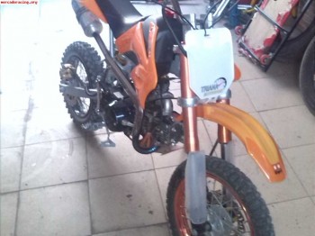 Pit bike