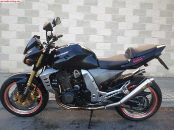 Se vende kawasaki z1000 o cambio por coche de circuito
