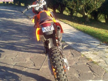Ktm enduro 200 2t exc todo al dia 2.400 euros