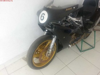 Se vende moto ex superbais suzuki