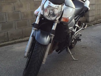 Suzuki gsr 600 