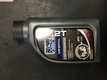 Aceite para motos de 2 tiempos