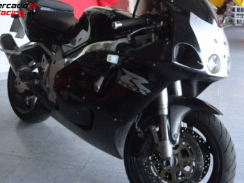 Gsxr 750  año 97 1000€