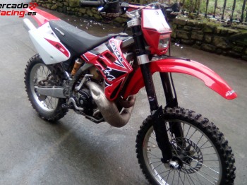 Se vende gas gas ec 250 2005,matriculada.itv 2018