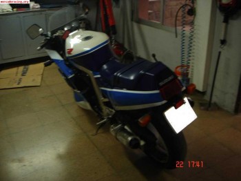 Suzuki gsx-r 750