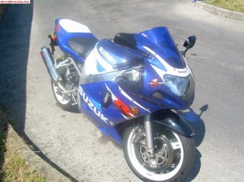 Vendo gsxr 600 del 2002
