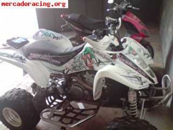 Se vende o se cambia suzuki ltz 400