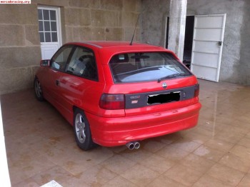 Se vende o cambia astra gsi 8v 