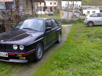 Se vende bmw  m3 e 30