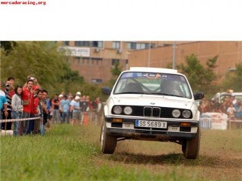 Se vende bmw 325 ix de tierra