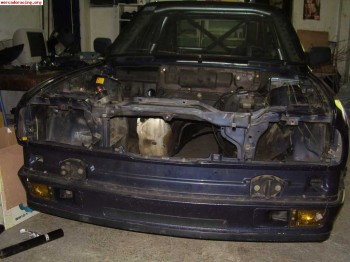 Se vende carroceria bmw e30 con barras buenas